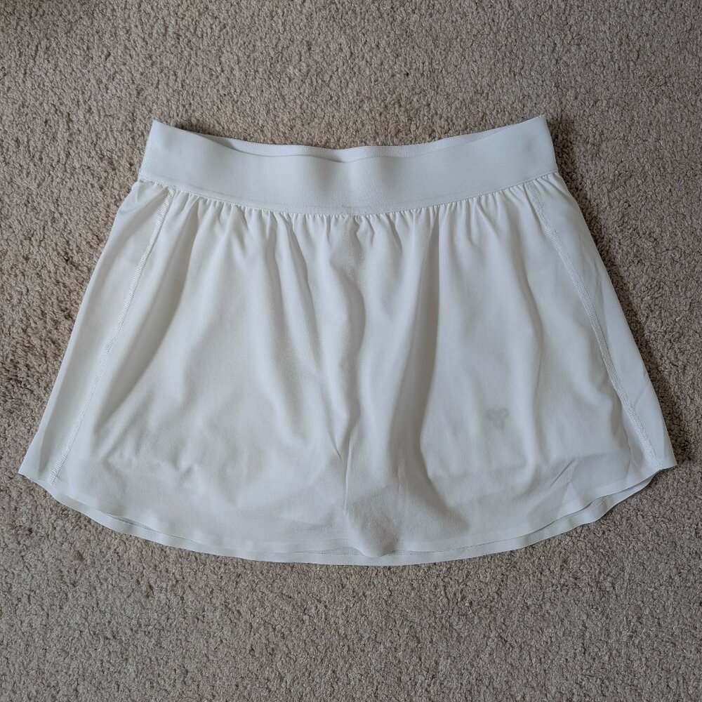 NWOT Aritzia TNA Golden MoveTech Rally Tennis Skirt Skort
